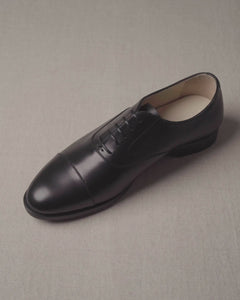 Black calf leather Oxford shoes by Etymology